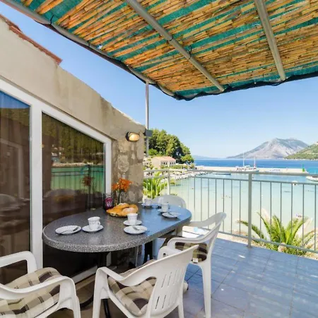 House Lopin 아파트 Žuljana