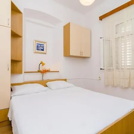 House Lopin 아파트 *