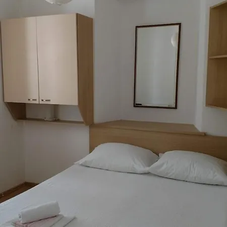 House Lopin 아파트