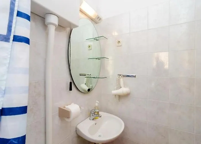 House Lopin 公寓 *