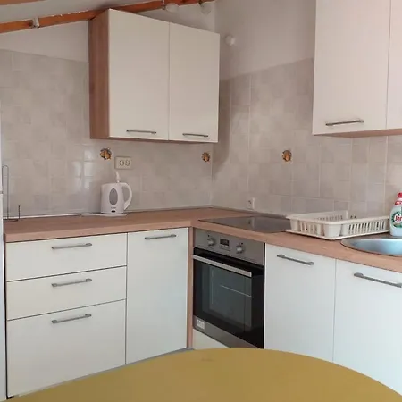 House Lopin Apartament
